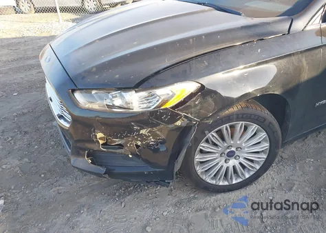 2016 Ford Fusion Hybrid Se из США, поврежденный, VIN 3FA6P0LU9GR389080